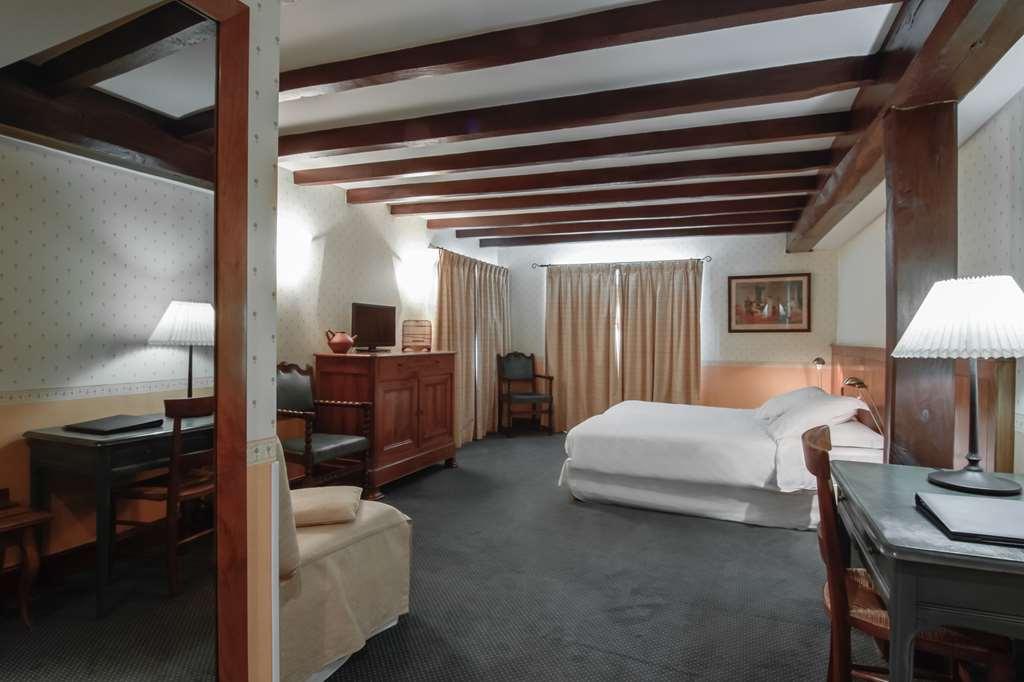 Hotel Ithurria - Teritoria Ainhoa Ruang foto